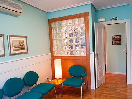 clinica-dental-belen-sala-de-espera3